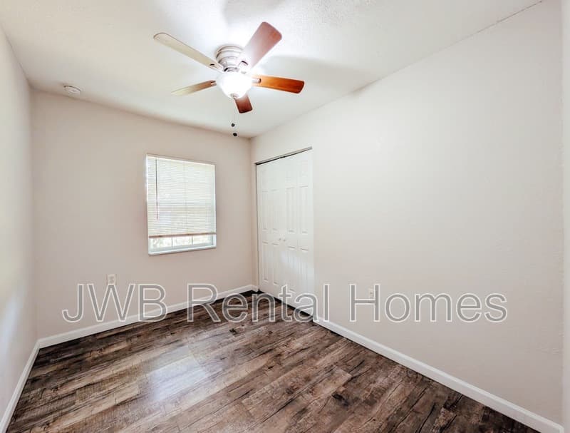 Jacksonville House: 3643 Morris Ave