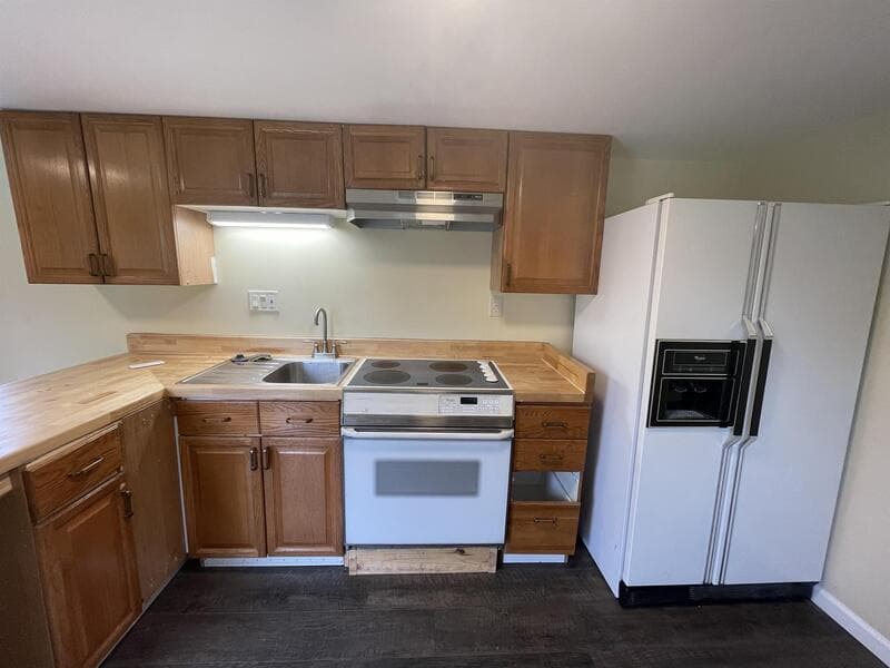 King George House: 12362 Kings Highway