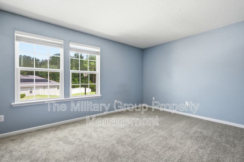 Orange Park House: 391 Hepburn Rd