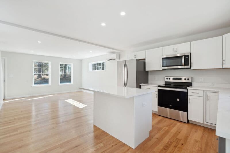 Kennebunk Condo: 17 Legacy Lane