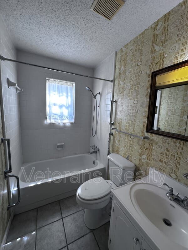 Gulfport House: 1313 42nd Ave