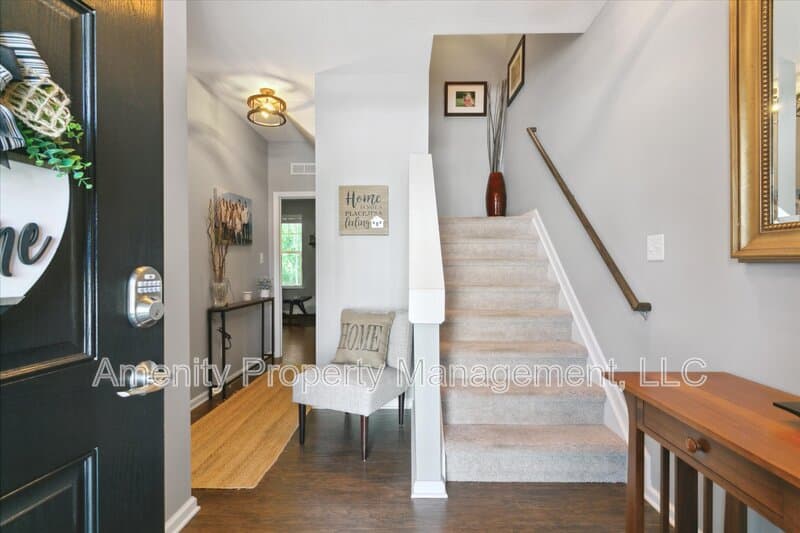 Williamsburg Townhome: 105 Prosperity Court - 1