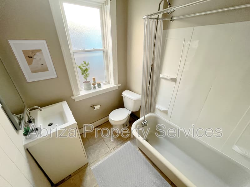 St Louis Condo: 4738 S Grand