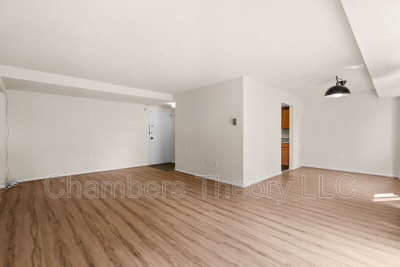Arlington Condo: 4241 Columbia Pike
