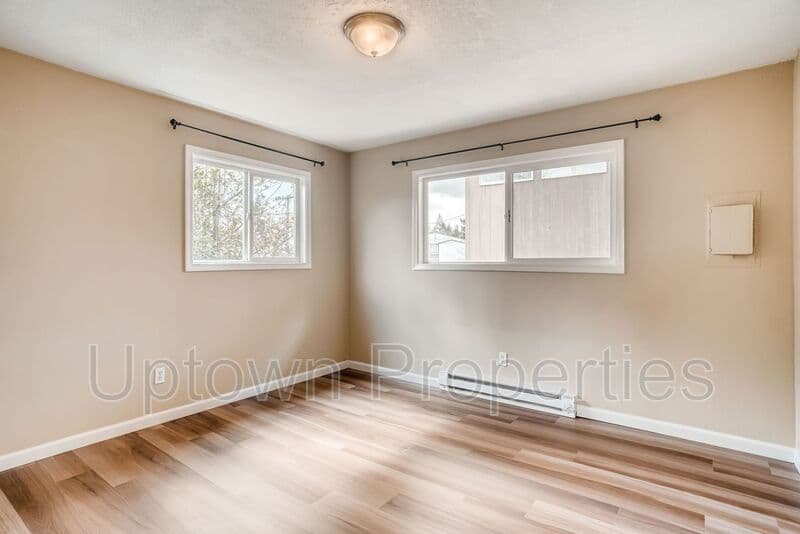 Portland House: 4633 SW Huber St