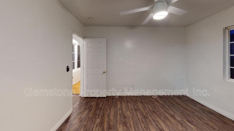 San Diego House: 4938 Art St