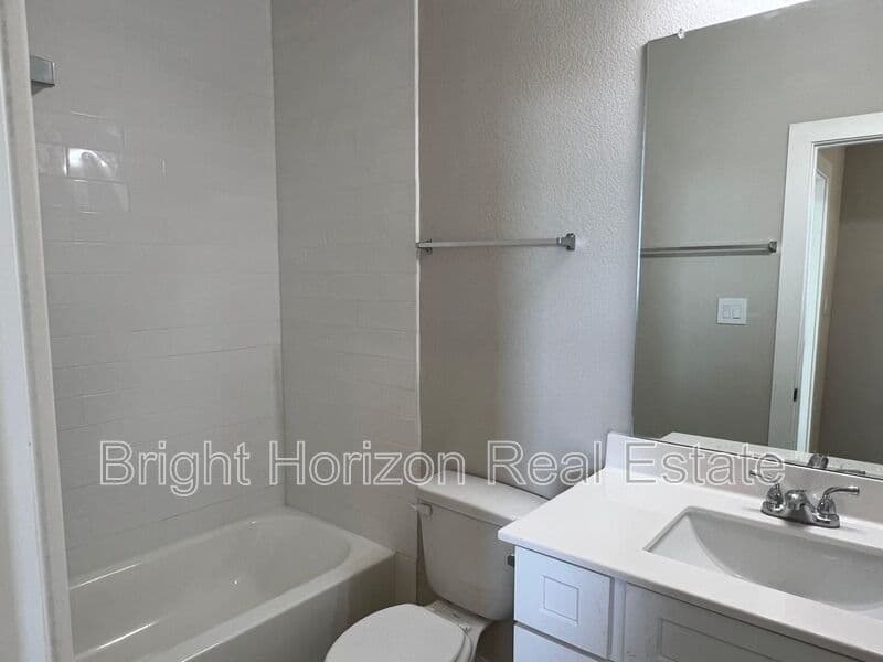 Fort Worth House: 3419 Valley Vista Drive