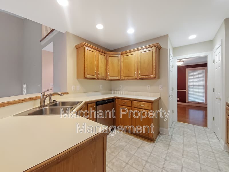 Greenville House: 11 Tupelo Court