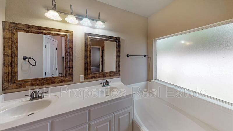 Bryan House: 1591 Wimberly Place