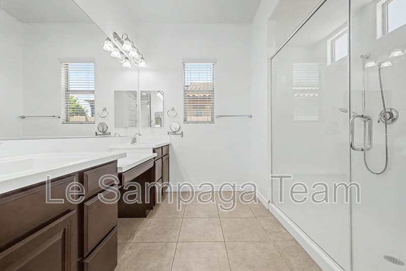 Queen Creek House: 20289 E RAVEN DR