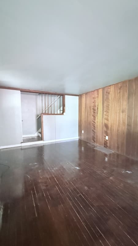 Pittsburgh House: 220 Idlewood Road