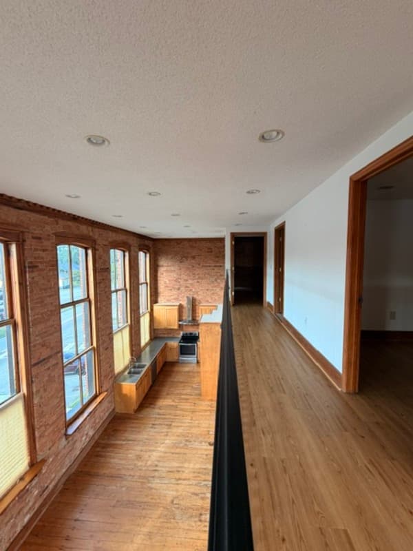 Prosperity Condo: 106 Grace Street - 1