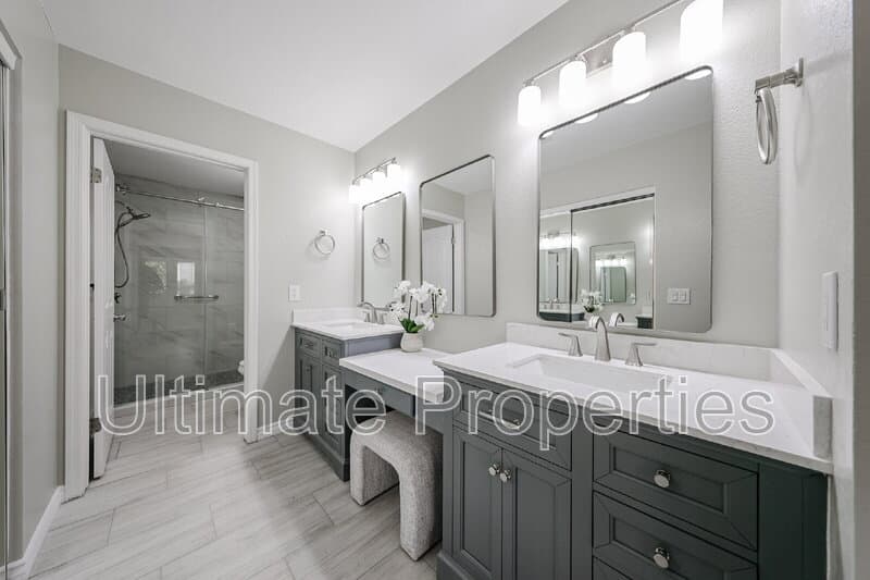 Peoria House: 8738 W Rockwood Dr
