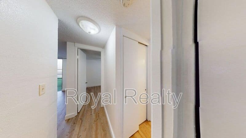 Aiea Condo: 98-080 Uao Pl.