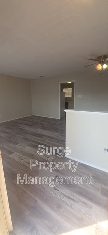 Benbrook Condo: 237 Vista Way