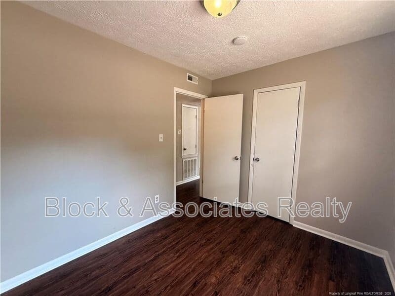 Hope Mills House: 4805 Fellows Ct