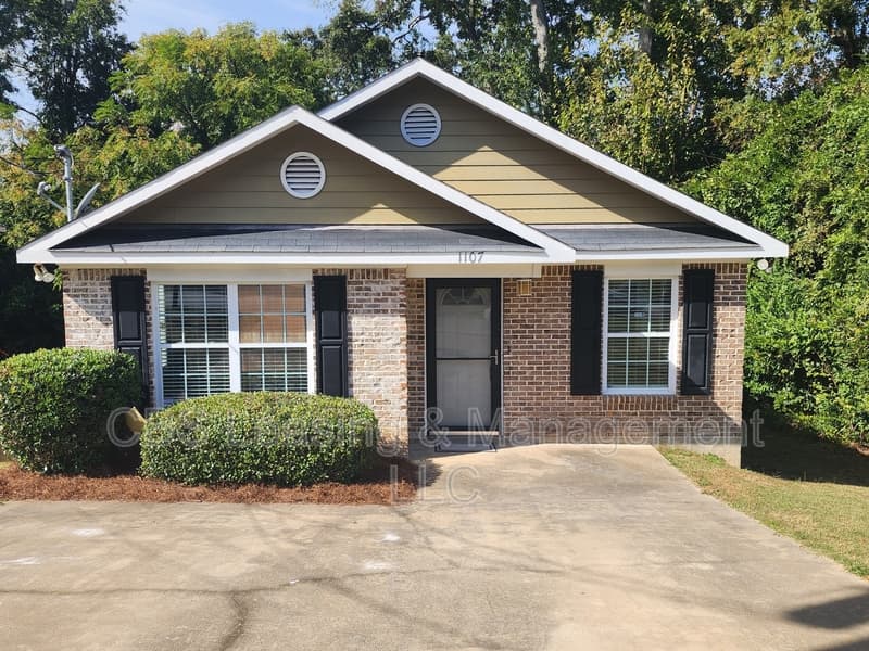 Phenix City House: 1107 Ingersoll Drive