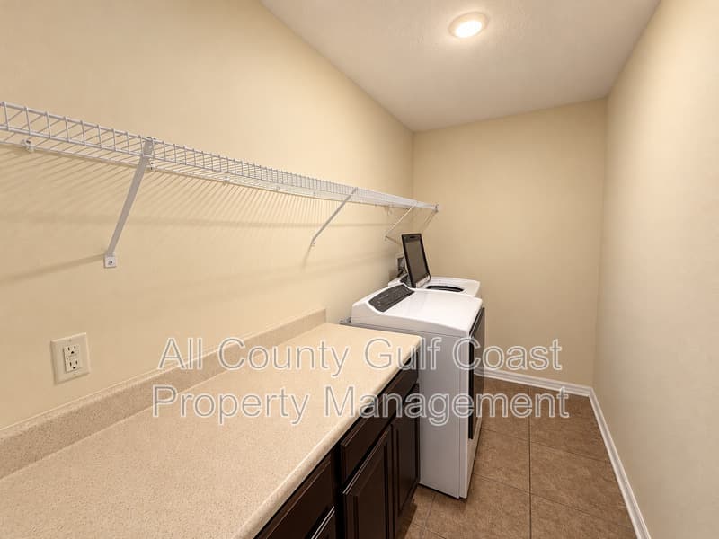 Palmetto House: 2234 10th Ave E