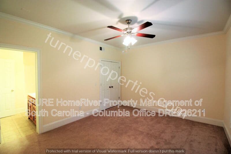 Columbia House: 395 Highland Point Drive