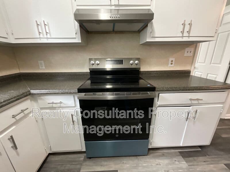 High Point House: 2607 Dallas Avenue