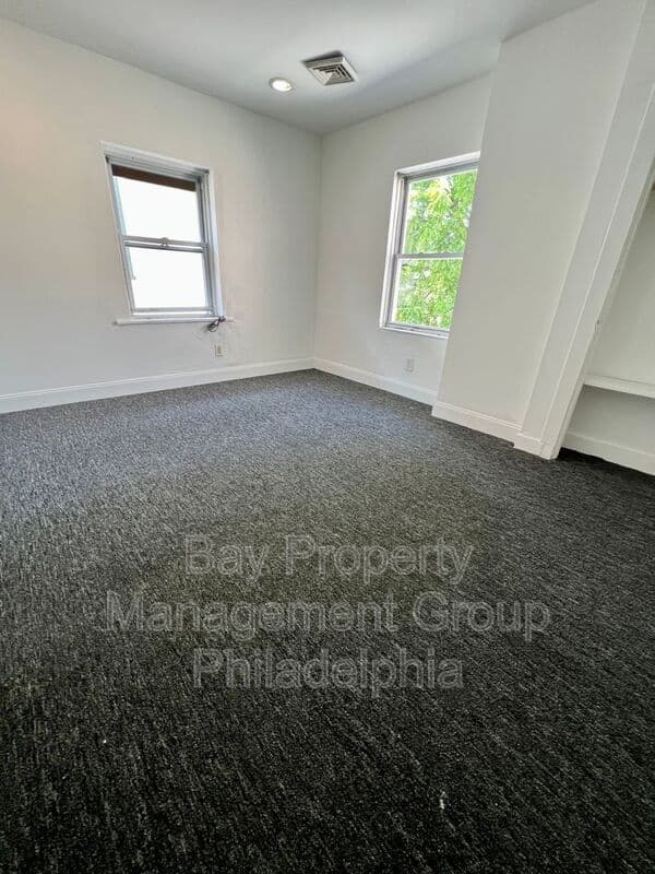 Philadelphia House: 412 N 32nd St
