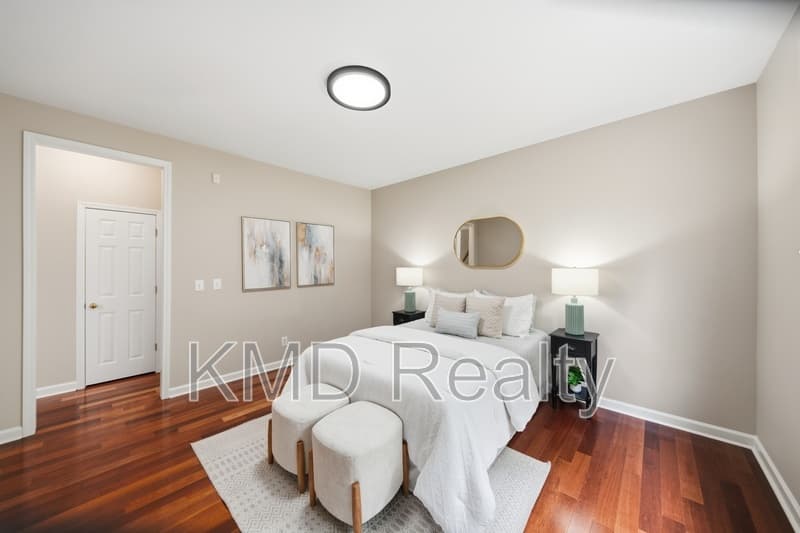 Charlotte House: 13818 Ballantyne Meadows Drive