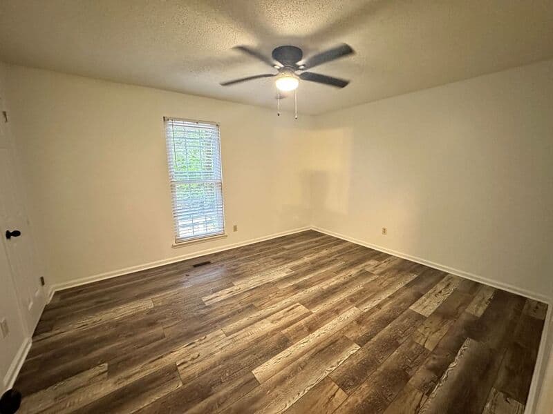 Birmingham House: 5997 Amber Hills Rd