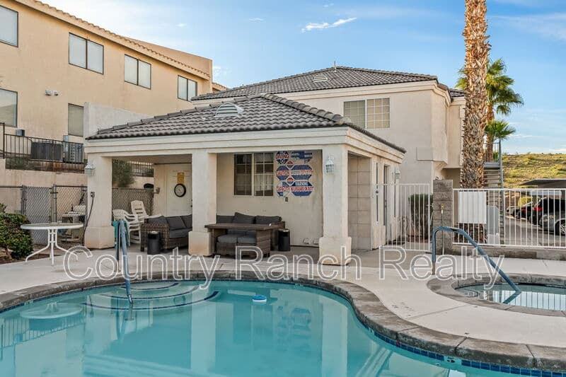 Bullhead City Condo: 3423 McCormick Boulevard - 1
