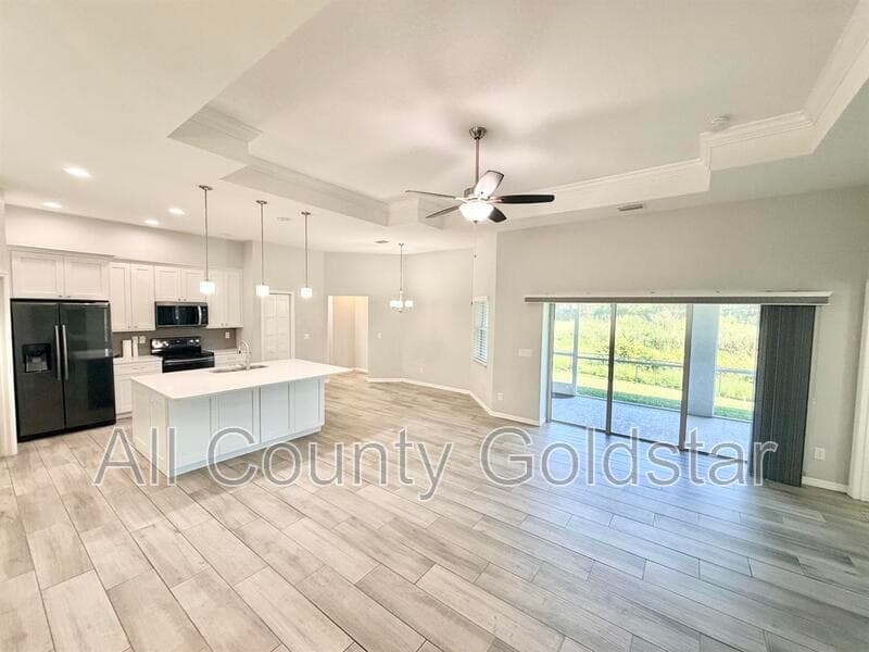 North Port House: 4443 Cinderella Cir