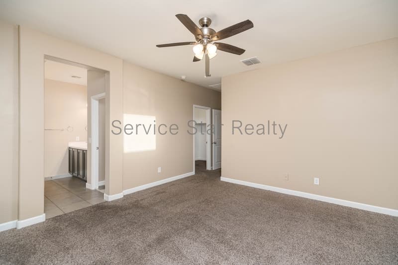 San Tan Valley House: 4086 W Maggie Dr