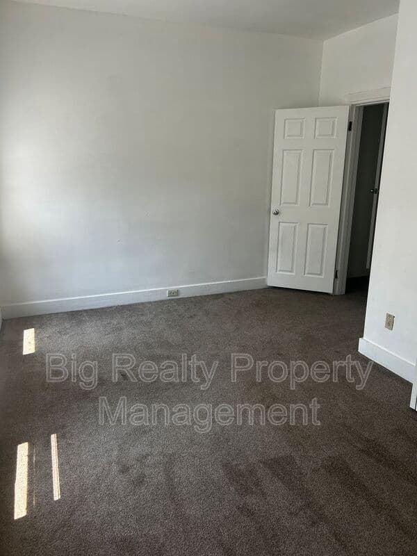Pottstown House: 441 Walnut St