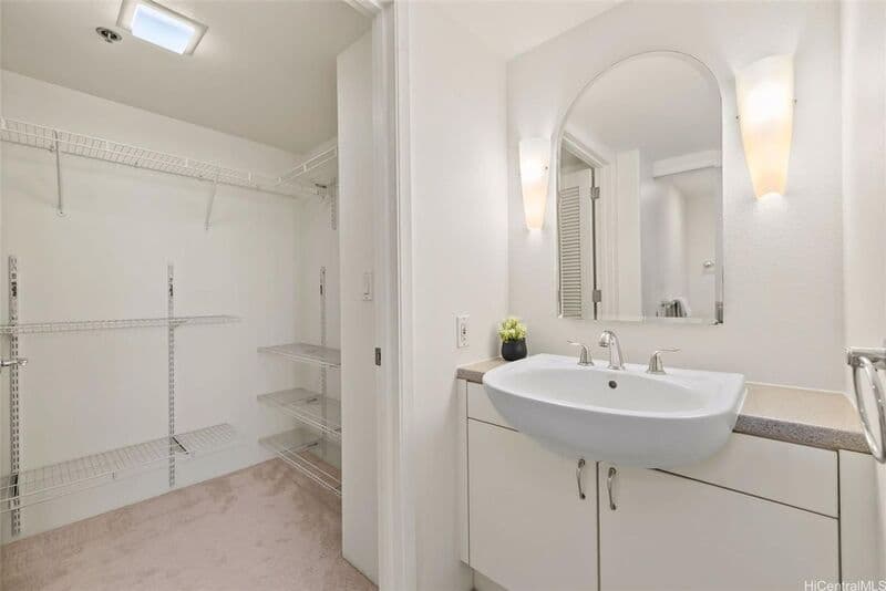 Honolulu Condo: 801 S. King Street