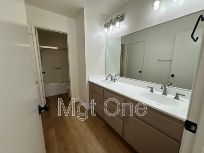 Lake Forest Condo: 26402 Kilkarney  #18
