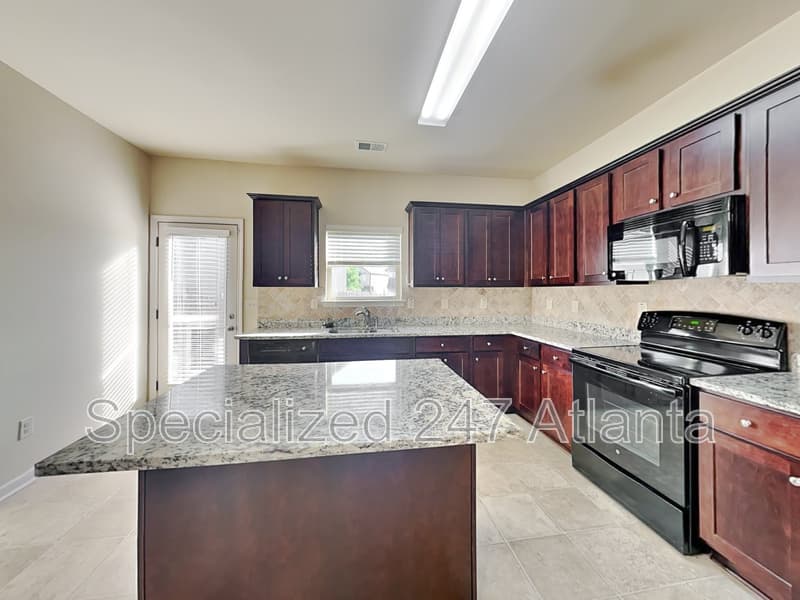Lawrenceville House: 1324 Little Hampton Dr