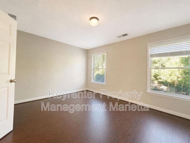 Marietta House: 302 Rosemont Park Ln