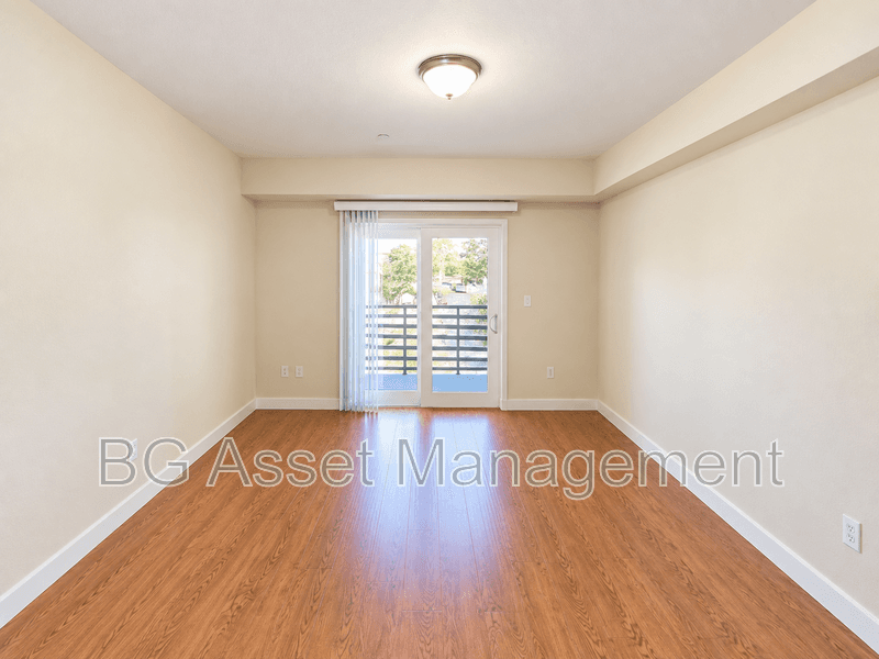 Oakland Condo: 1459 MacArthur Blvd