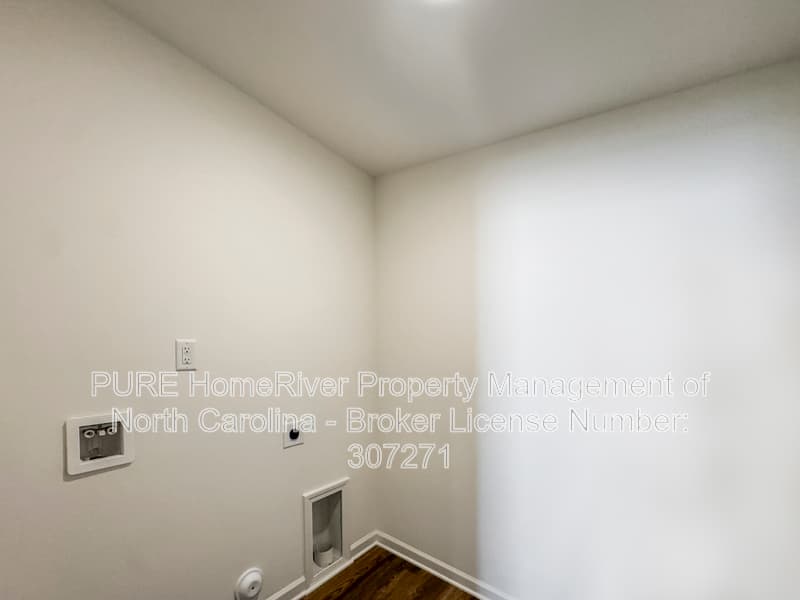 Thomasville House: 106 Weller Ln