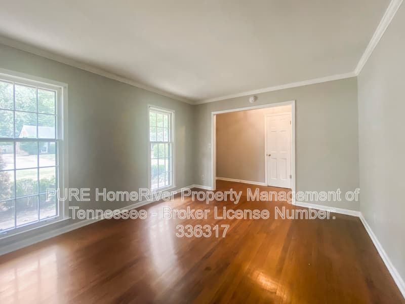 Memphis House: 5654 Chapman Ave