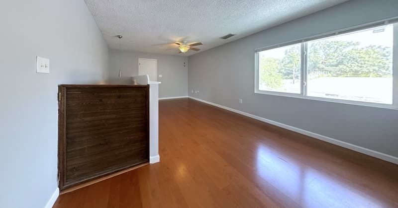 St. Petersburg House: 4367 19th Street North