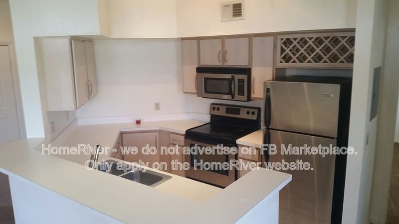 Orlando House: 7320 Westpointe Blvd