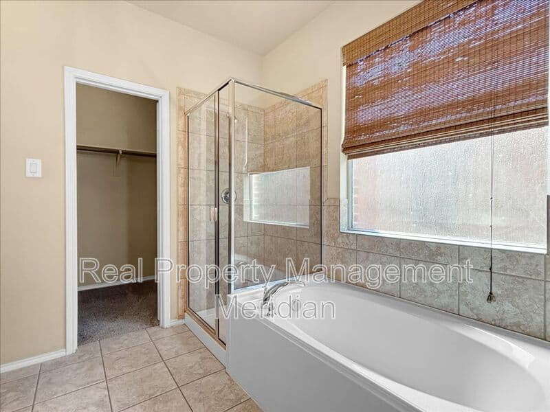 Fort Worth House: 12312 Walden wood Dr