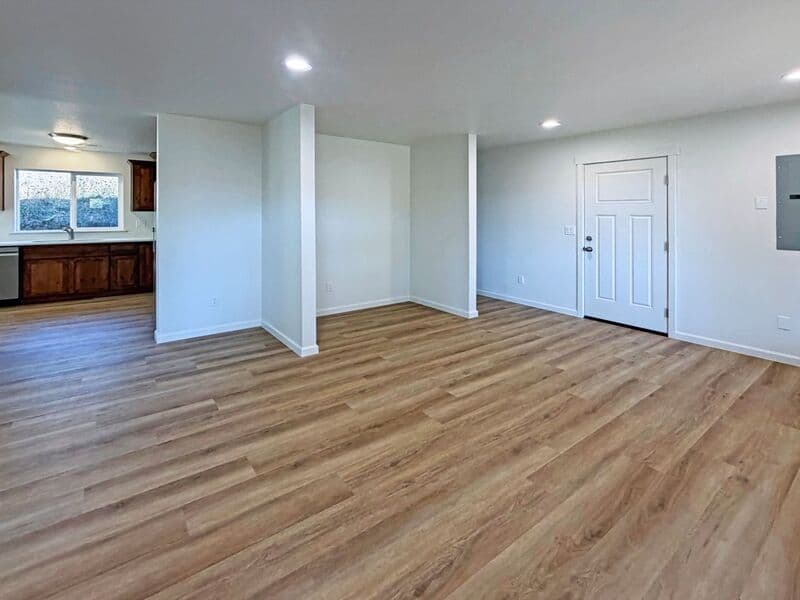 Eugene House: 83314 Lorane Hwy