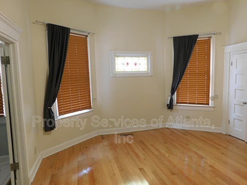 Atlanta House: 675 Grady Pl SW