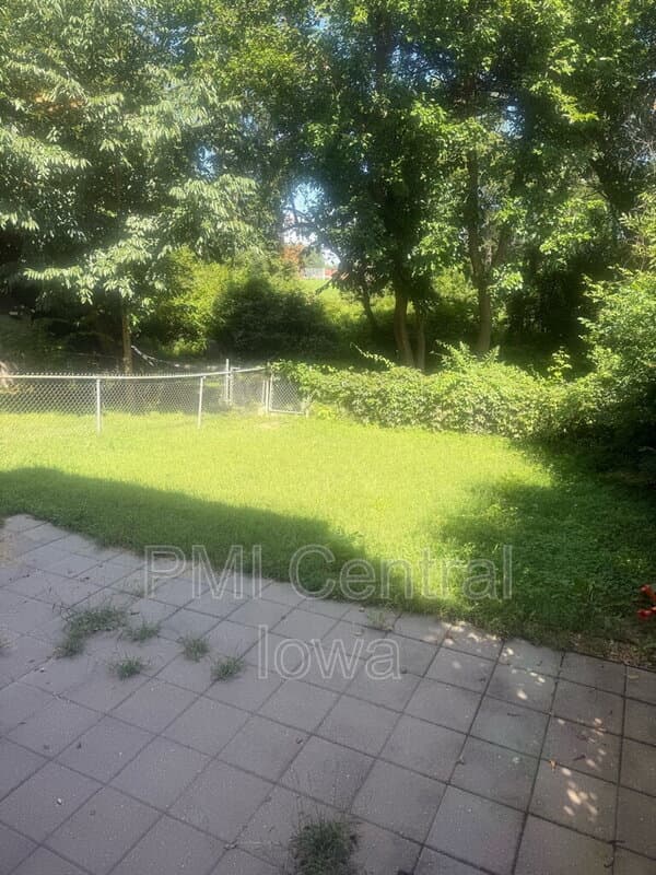 Des Moines Townhome: 2843 Southeast 20th Street
