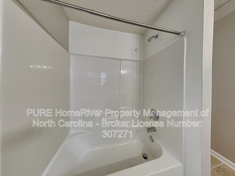 Greensboro House: 26 Sidney Marie Ct