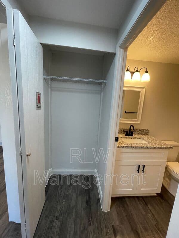 Eustis Condo: 611 Mount Homer Rd