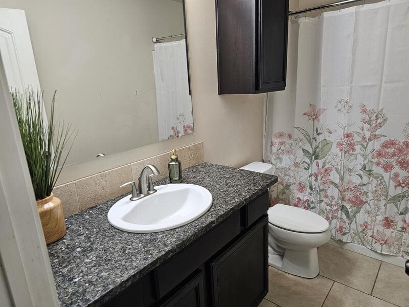 Odessa House: 806 East 93rd Street