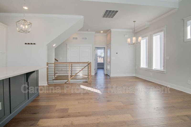 Charlotte House: 5939 Ardrey Kell Rd