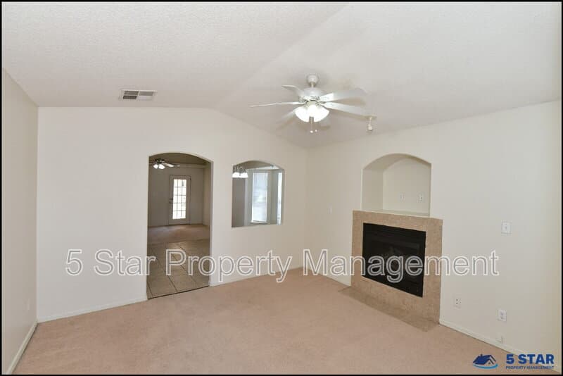 El Paso House: 3112 Tierra Ayala Drive !!