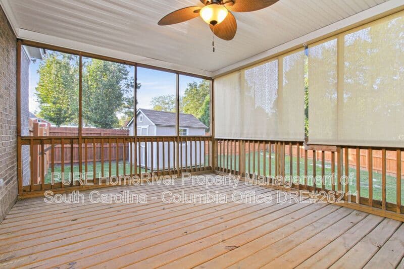 Lexington House: 288 Hollingsworth Ln